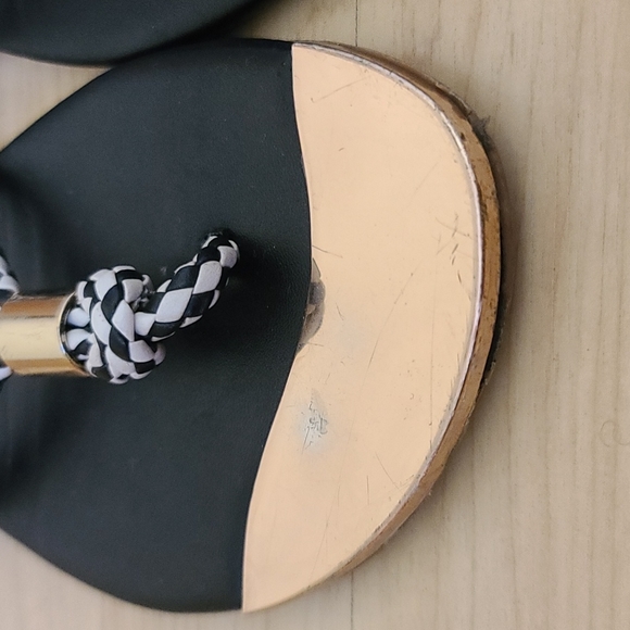 Mossimo Women's Thong Flip Flop Sandals Size 10 Black White Braided Straps - Picture 2 of 6